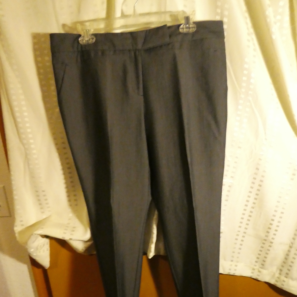 Worthington 14P dress slacks, never worn